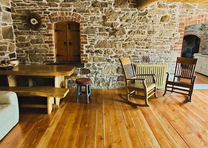 2 Bed Sandstone Residence